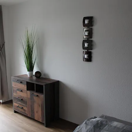 - Schickes 48qm Mit Parkplatz * Cottbus